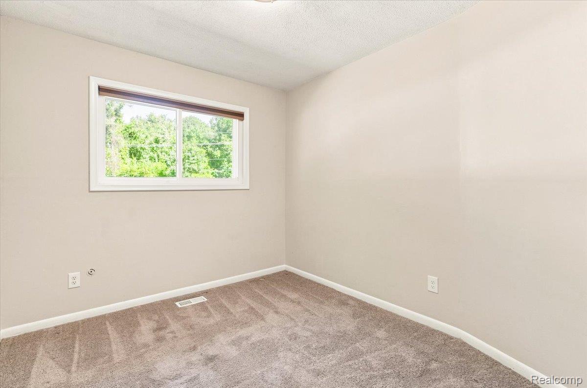 1482 Blossom Avenue Property Photo 19