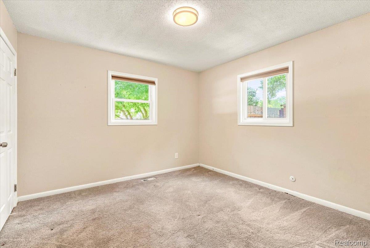 1482 Blossom Avenue Property Photo 25