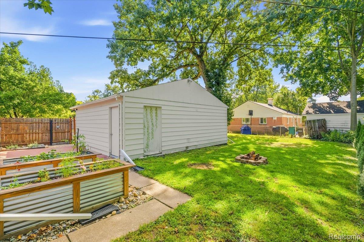 1482 Blossom Avenue Property Photo 35