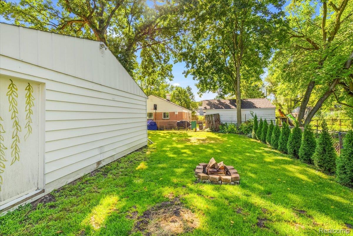 1482 Blossom Avenue Property Photo 37