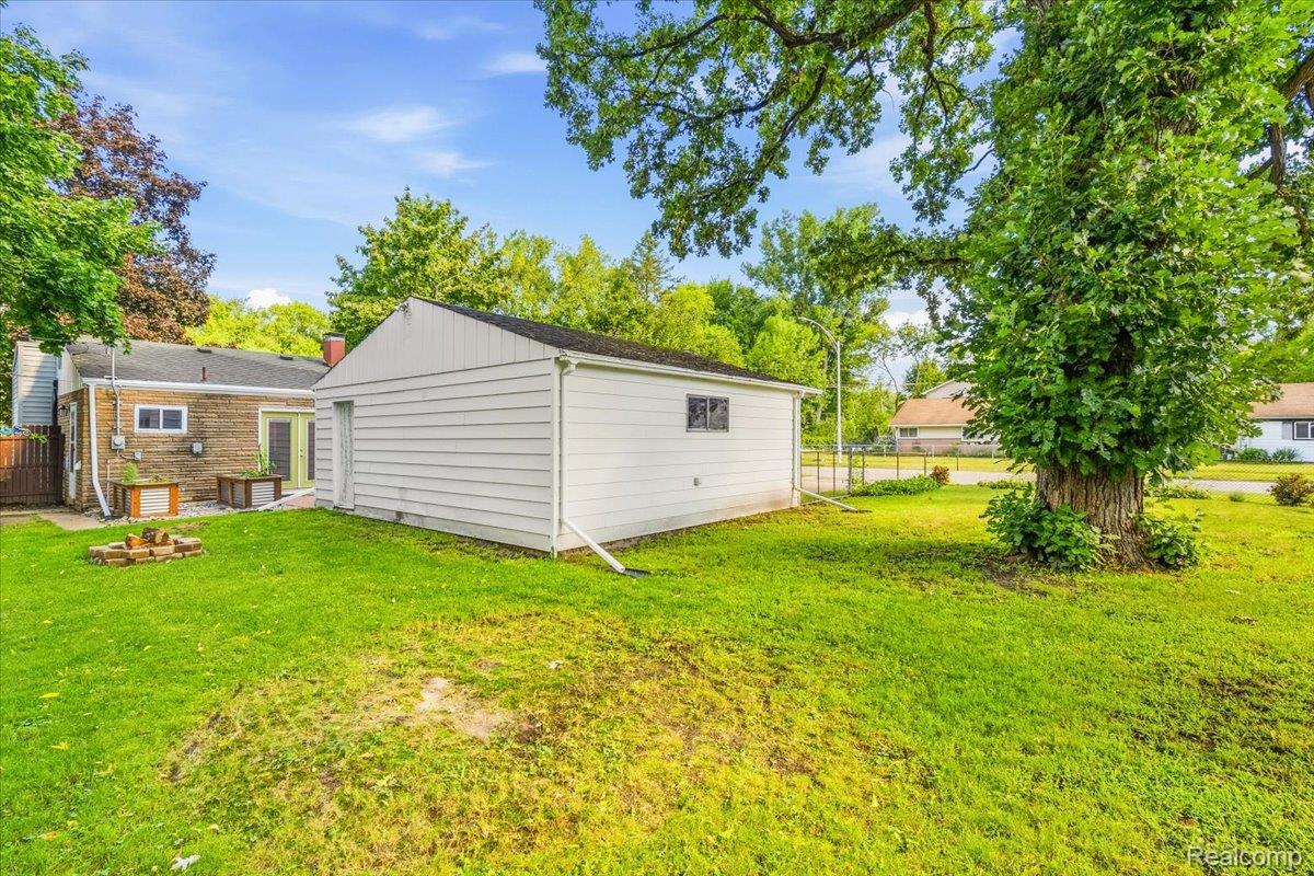 1482 Blossom Avenue Property Photo 38