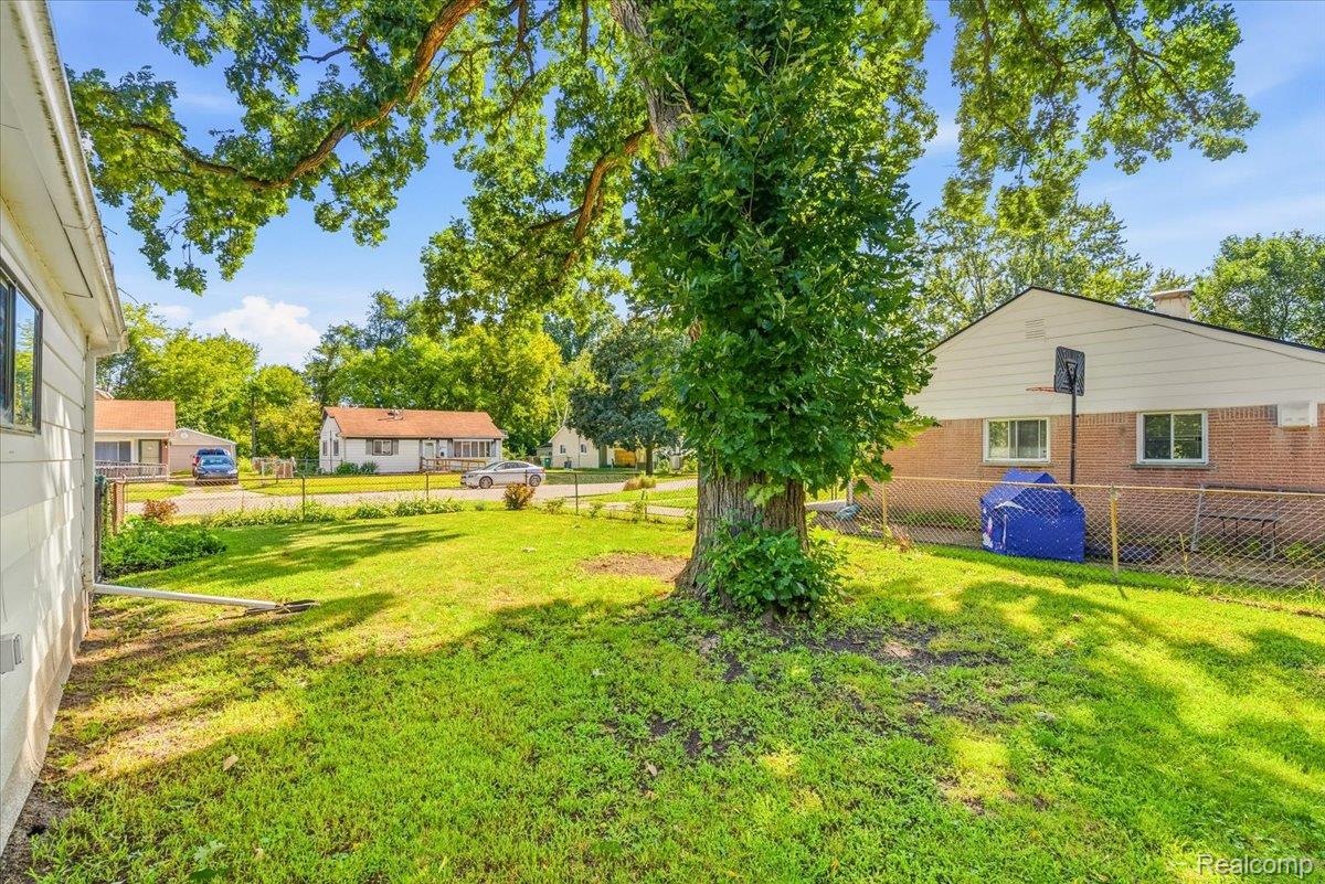 1482 Blossom Avenue Property Photo 40