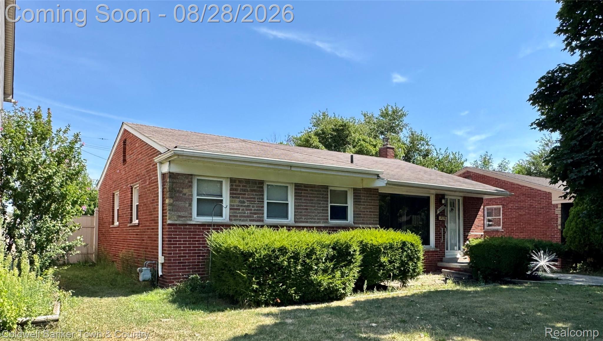 16080 Hanfor Avenue Property Photo 6
