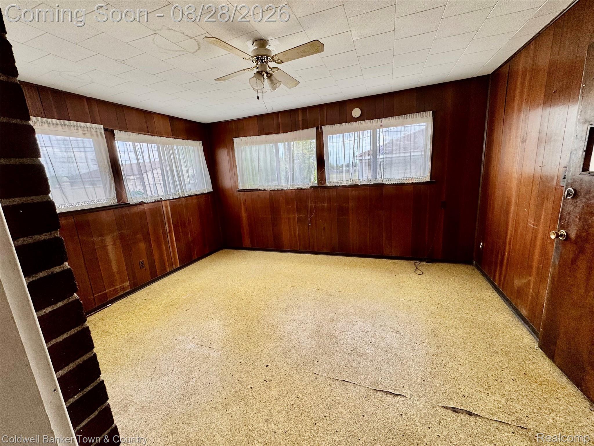 16080 Hanfor Avenue Property Photo 10