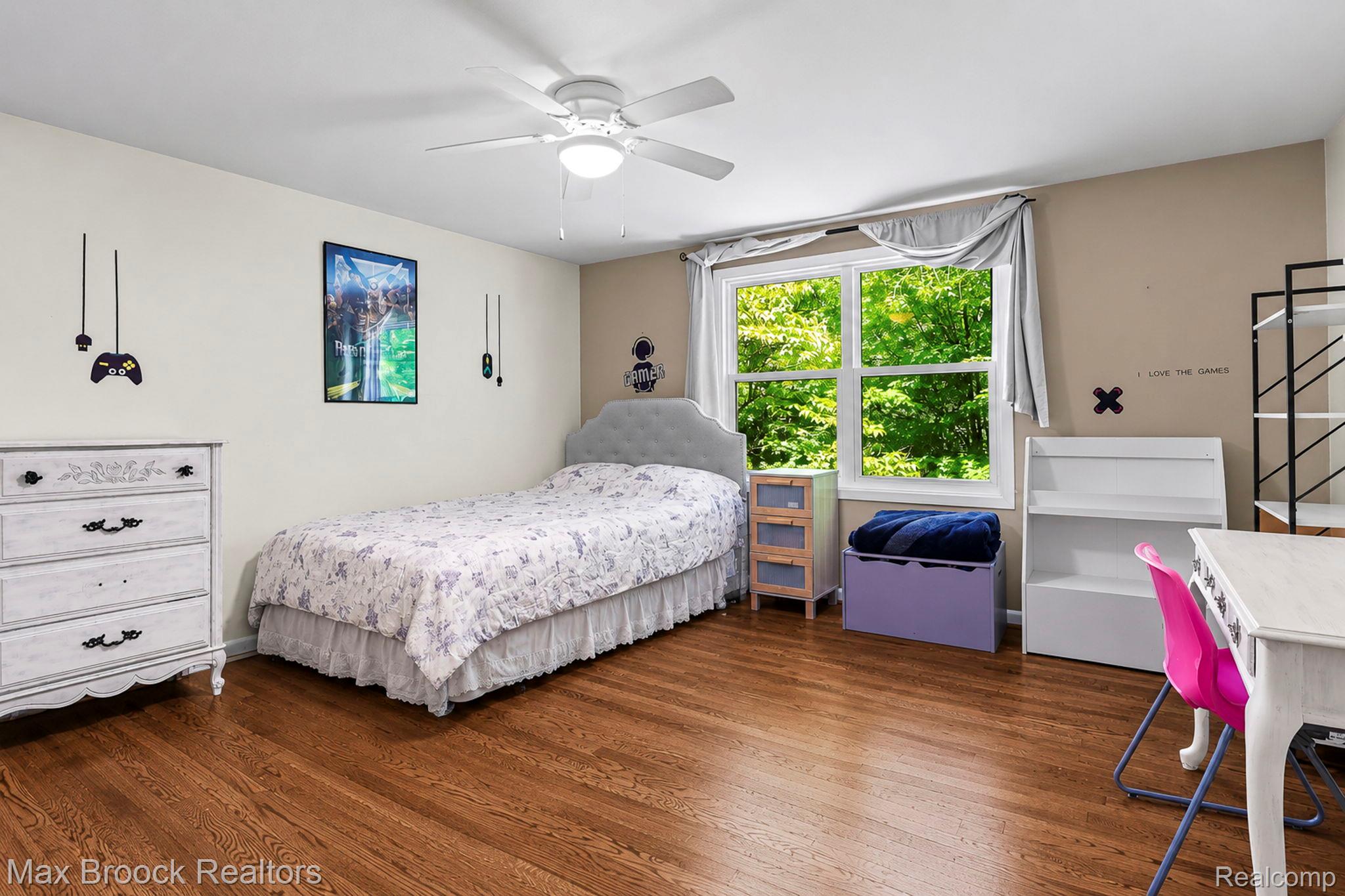 22636 King Richard Court Property Photo 18
