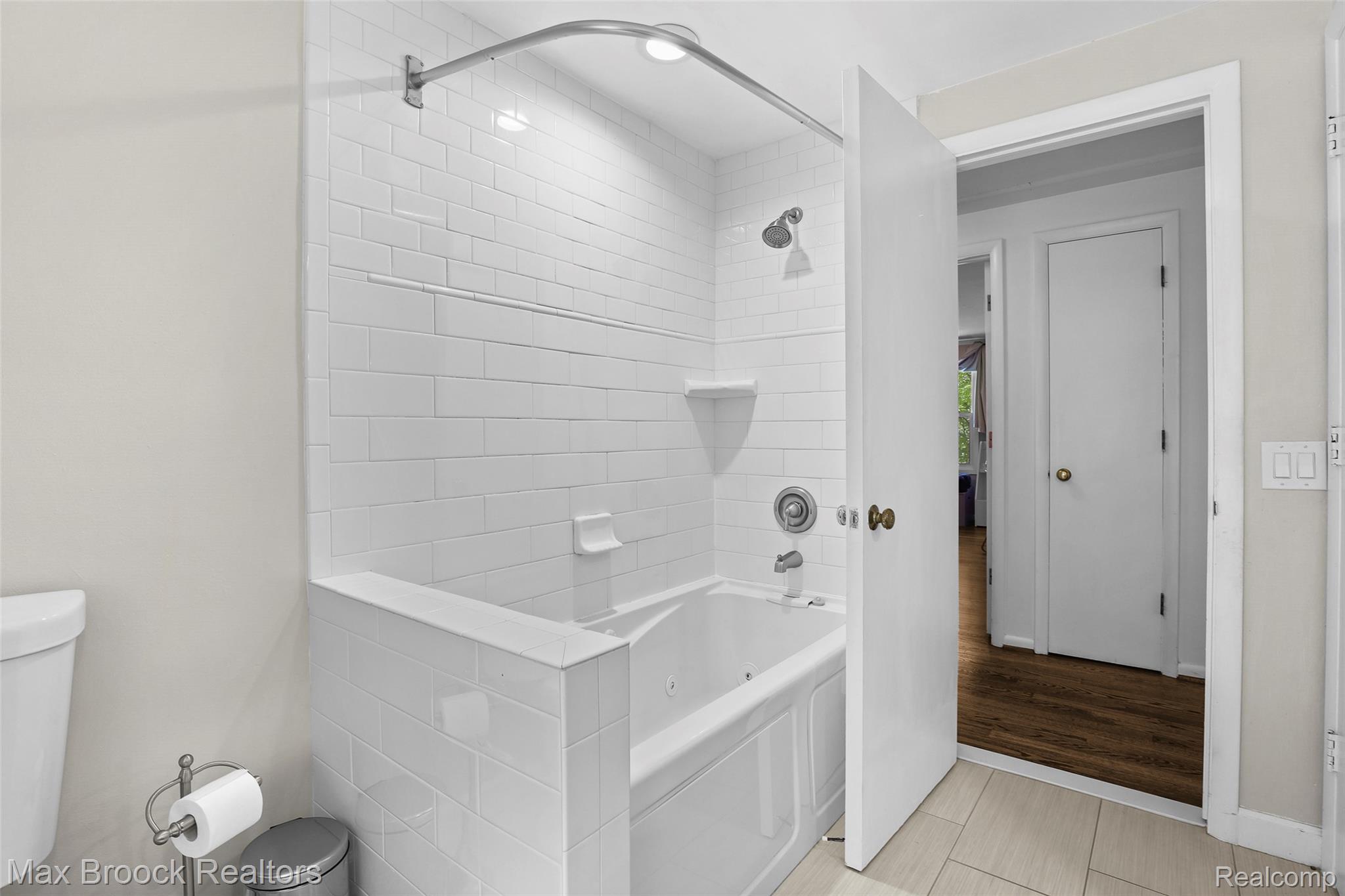 22636 King Richard Court Property Photo 21