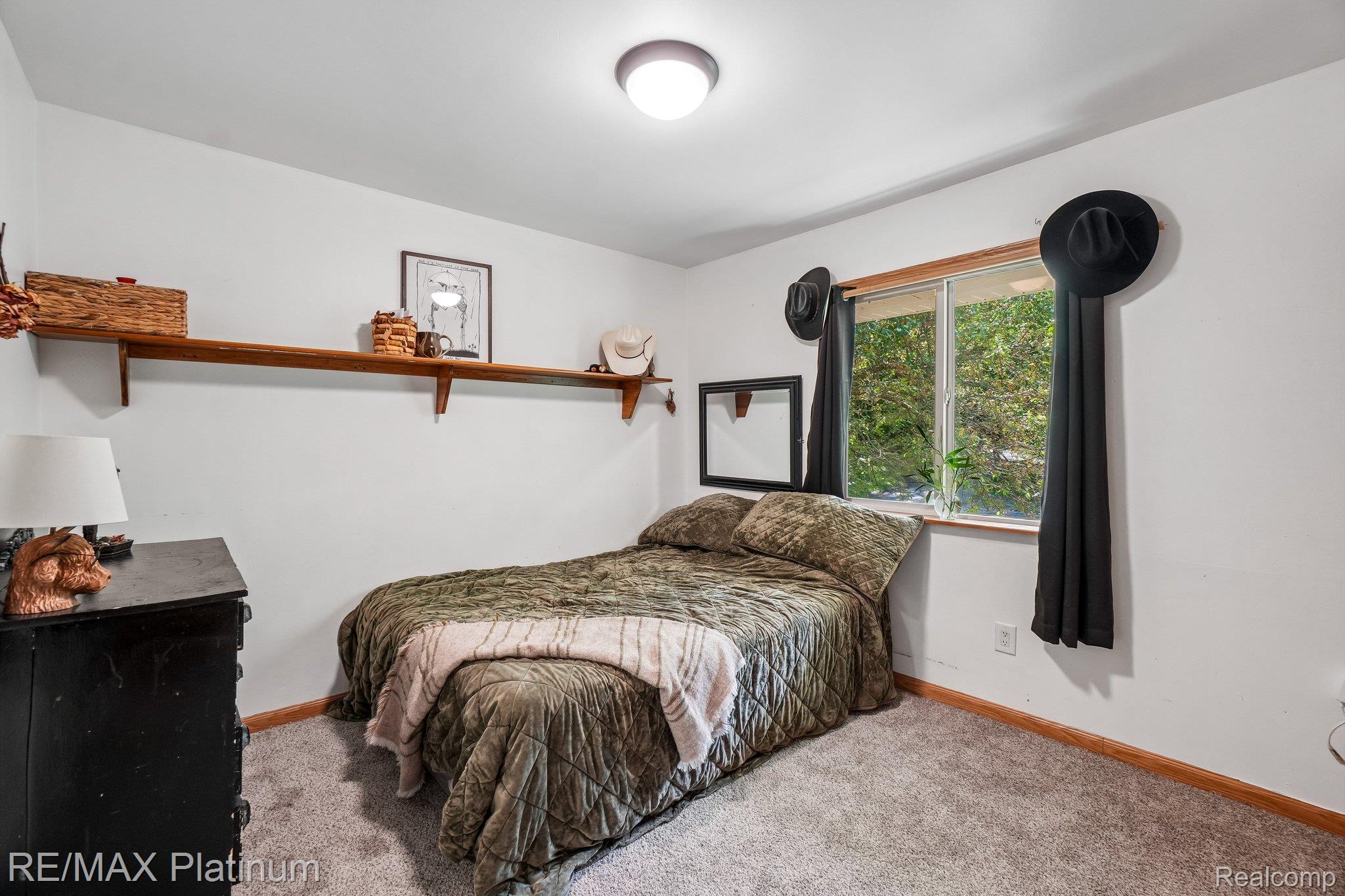 2805 Harmony Lane Property Photo 14