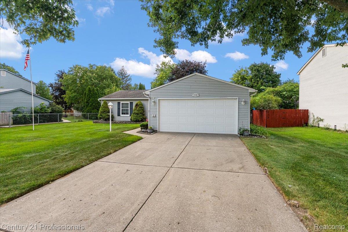 1148 Meadowlark Drive Property Photo 3