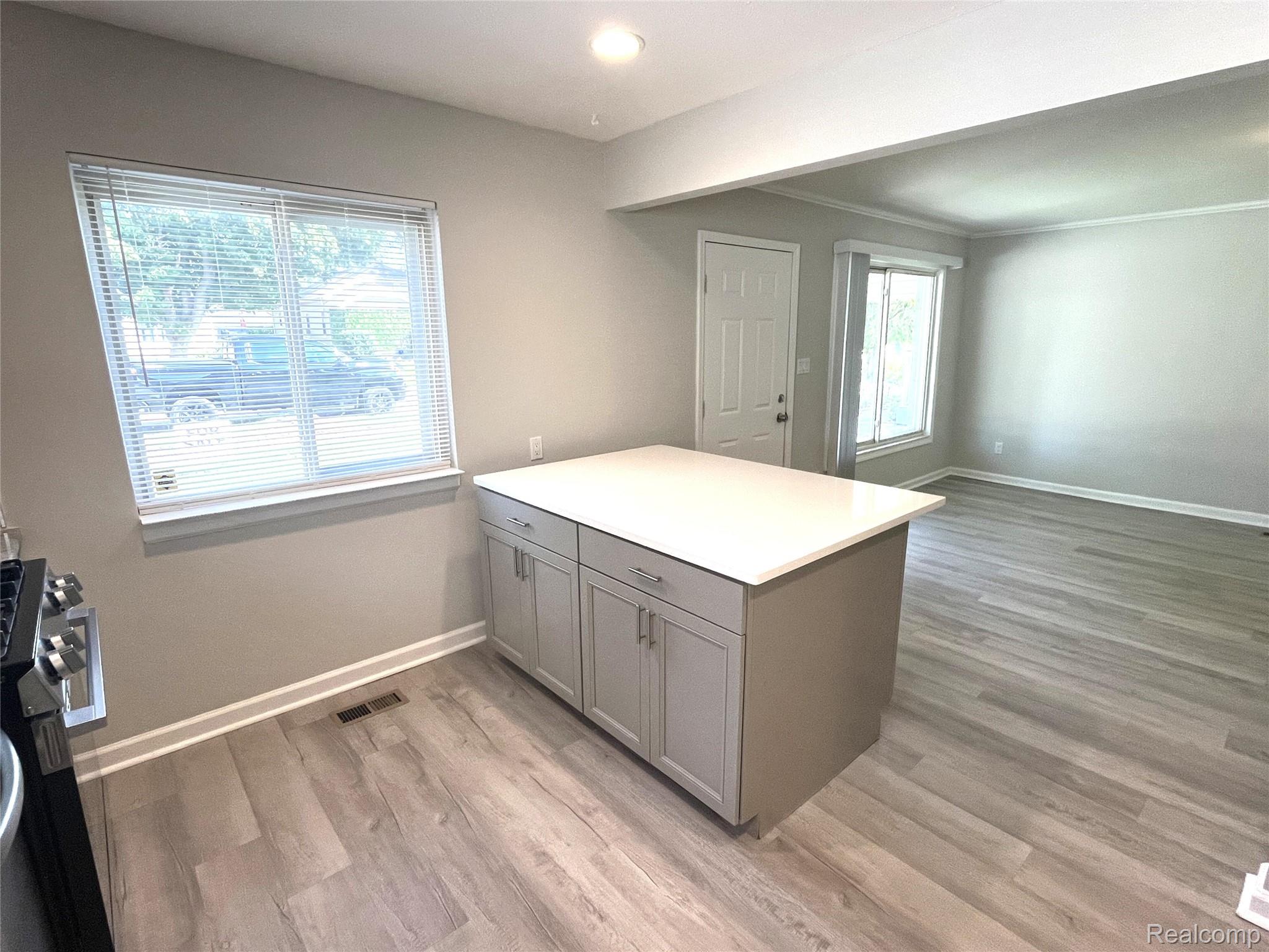 936 E Annabelle Avenue Property Photo 6