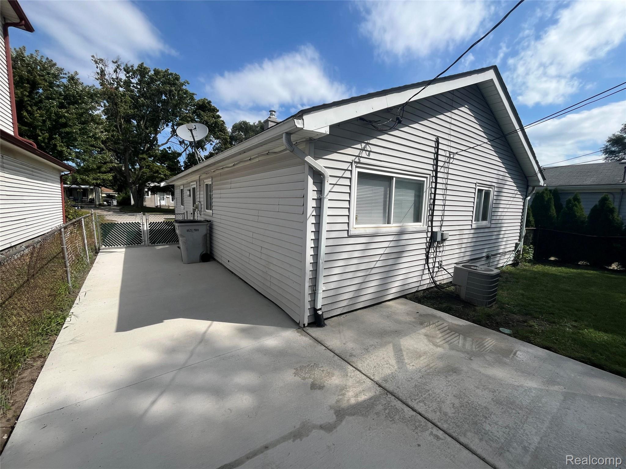 936 E Annabelle Avenue Property Photo 23
