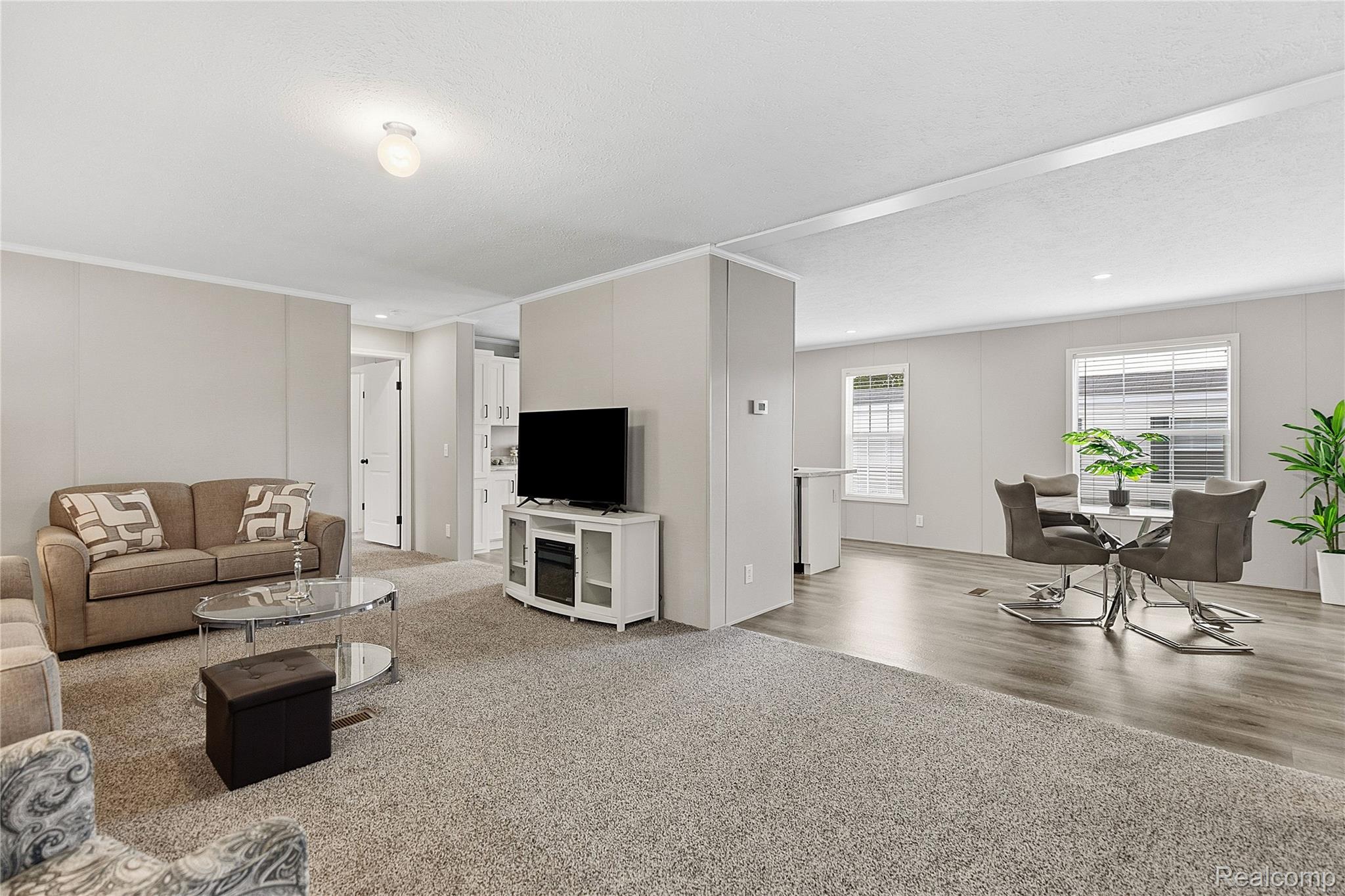 181 Highland Terrace Property Photo 3