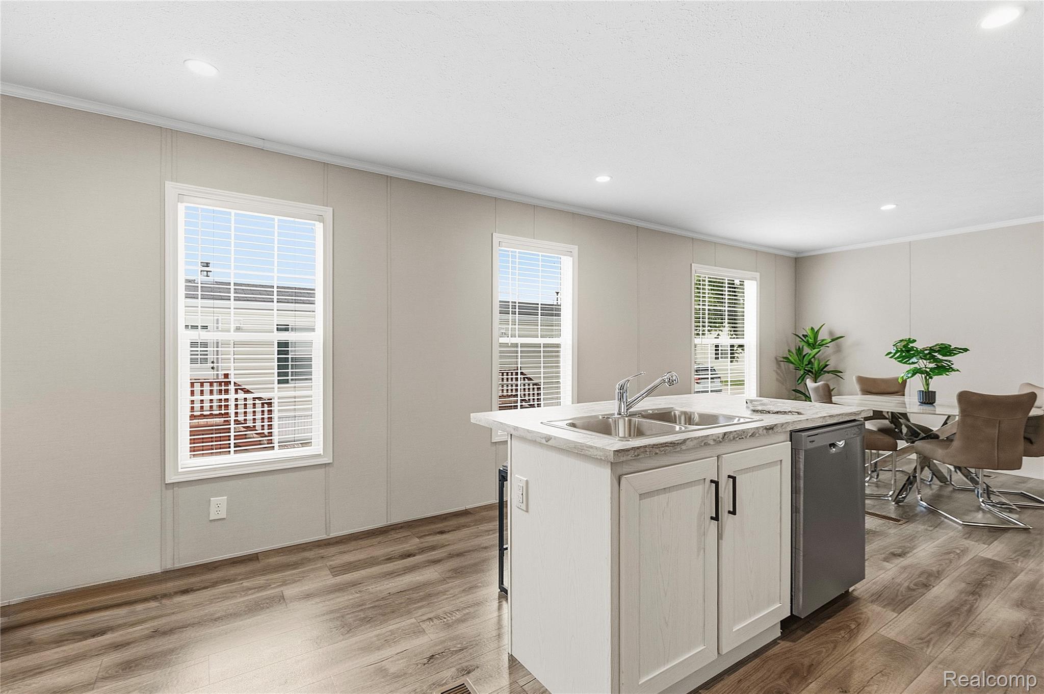 181 Highland Terrace Property Photo 6