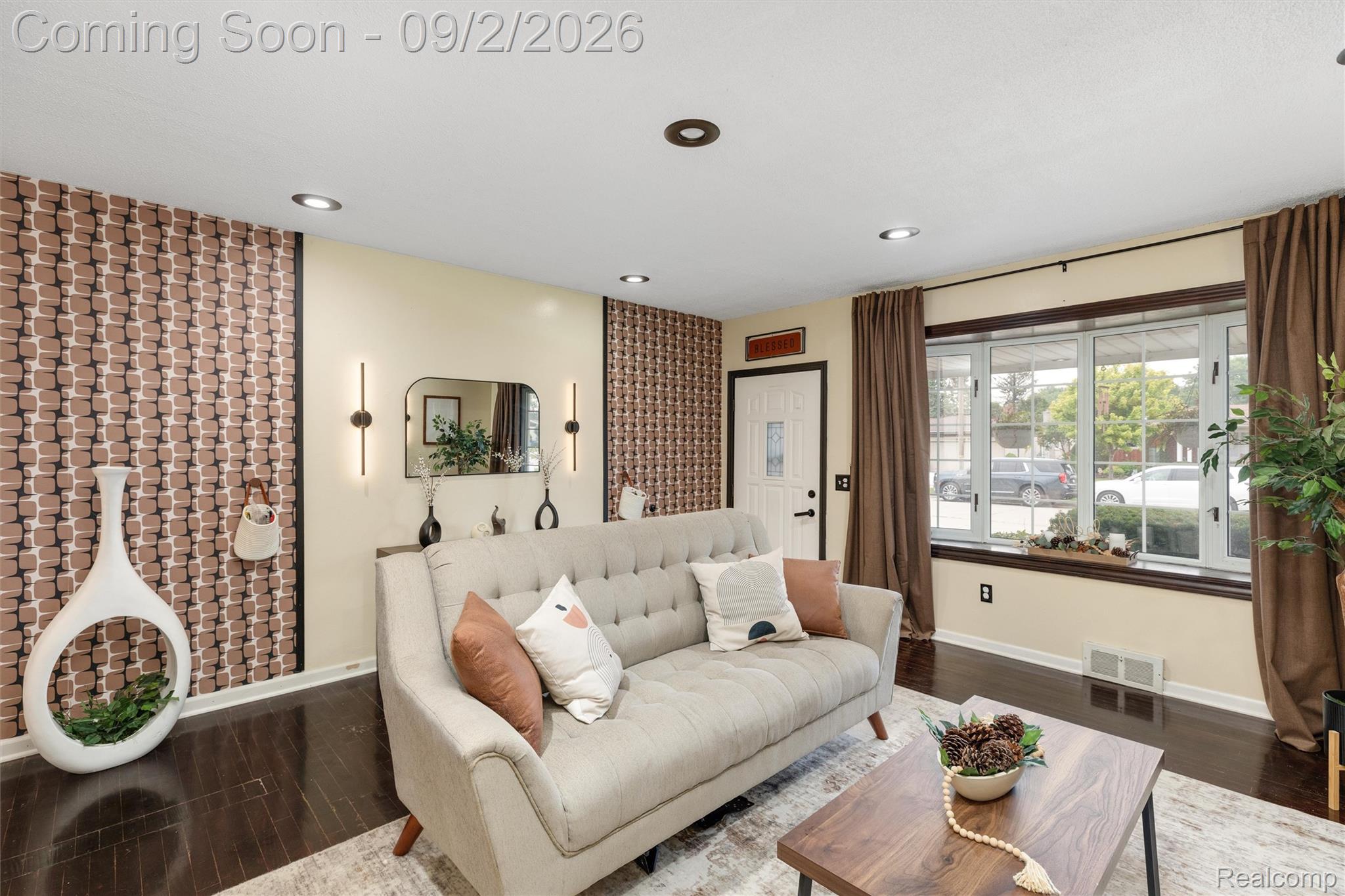 30219 Pembroke Drive Property Photo 4