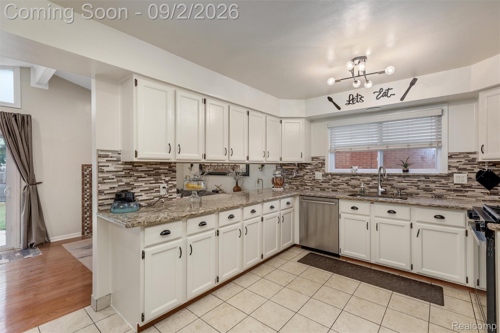 30219 Pembroke Drive Property Photo 11