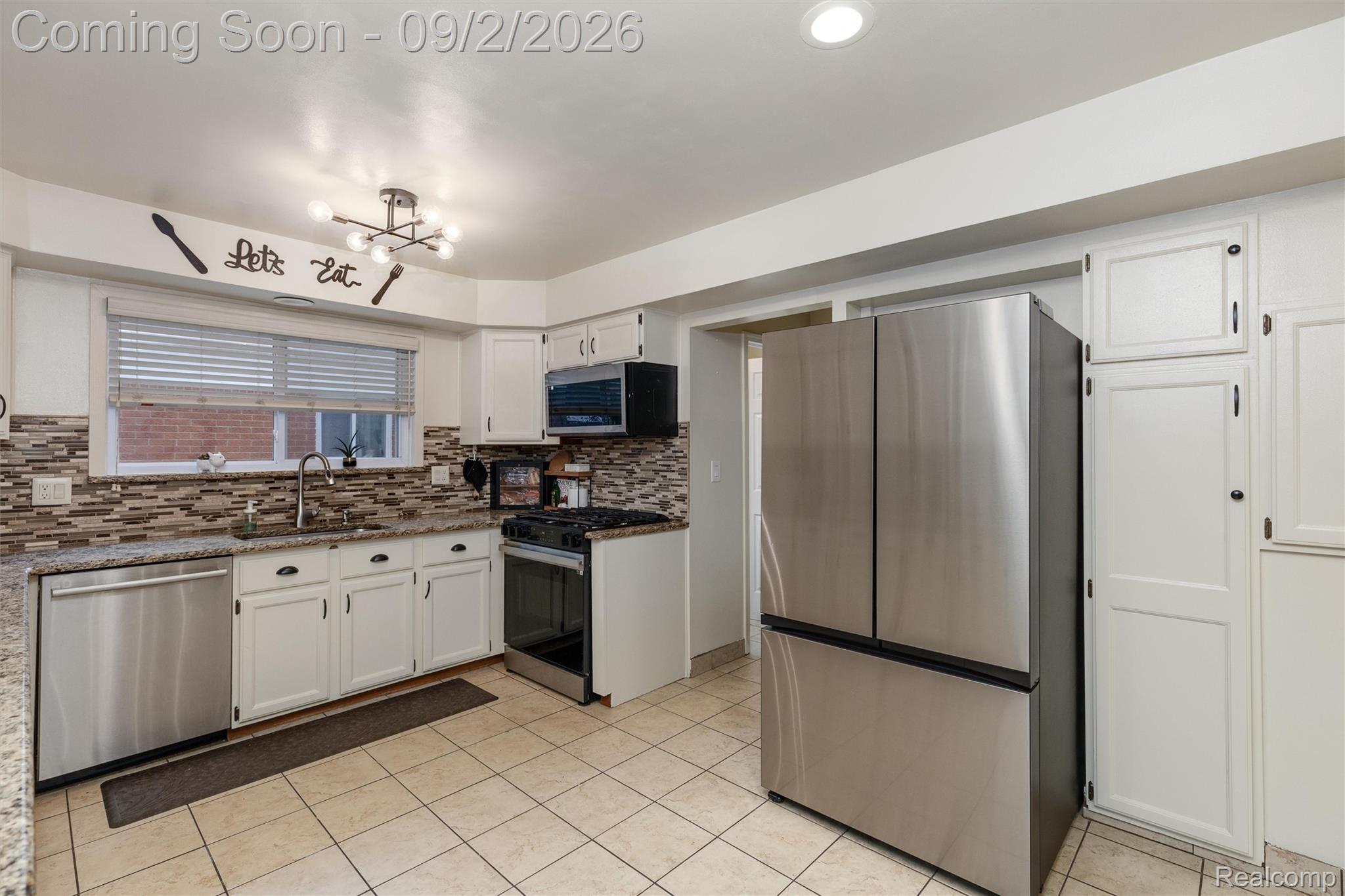 30219 Pembroke Drive Property Photo 12