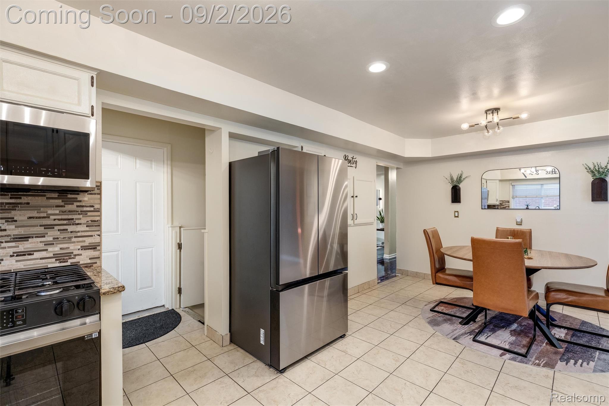 30219 Pembroke Drive Property Photo 13