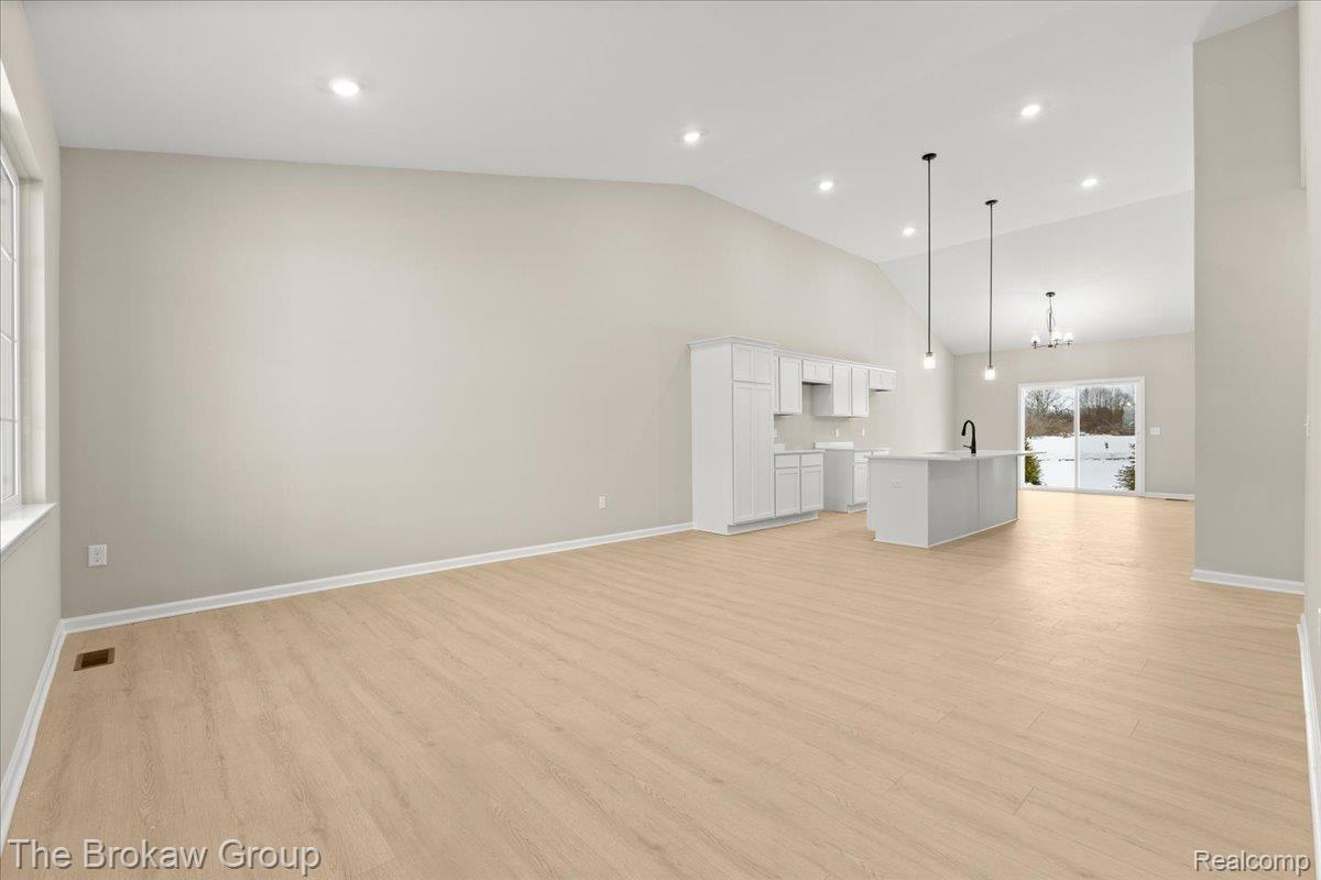 1435 Lincoln Street Property Photo 7