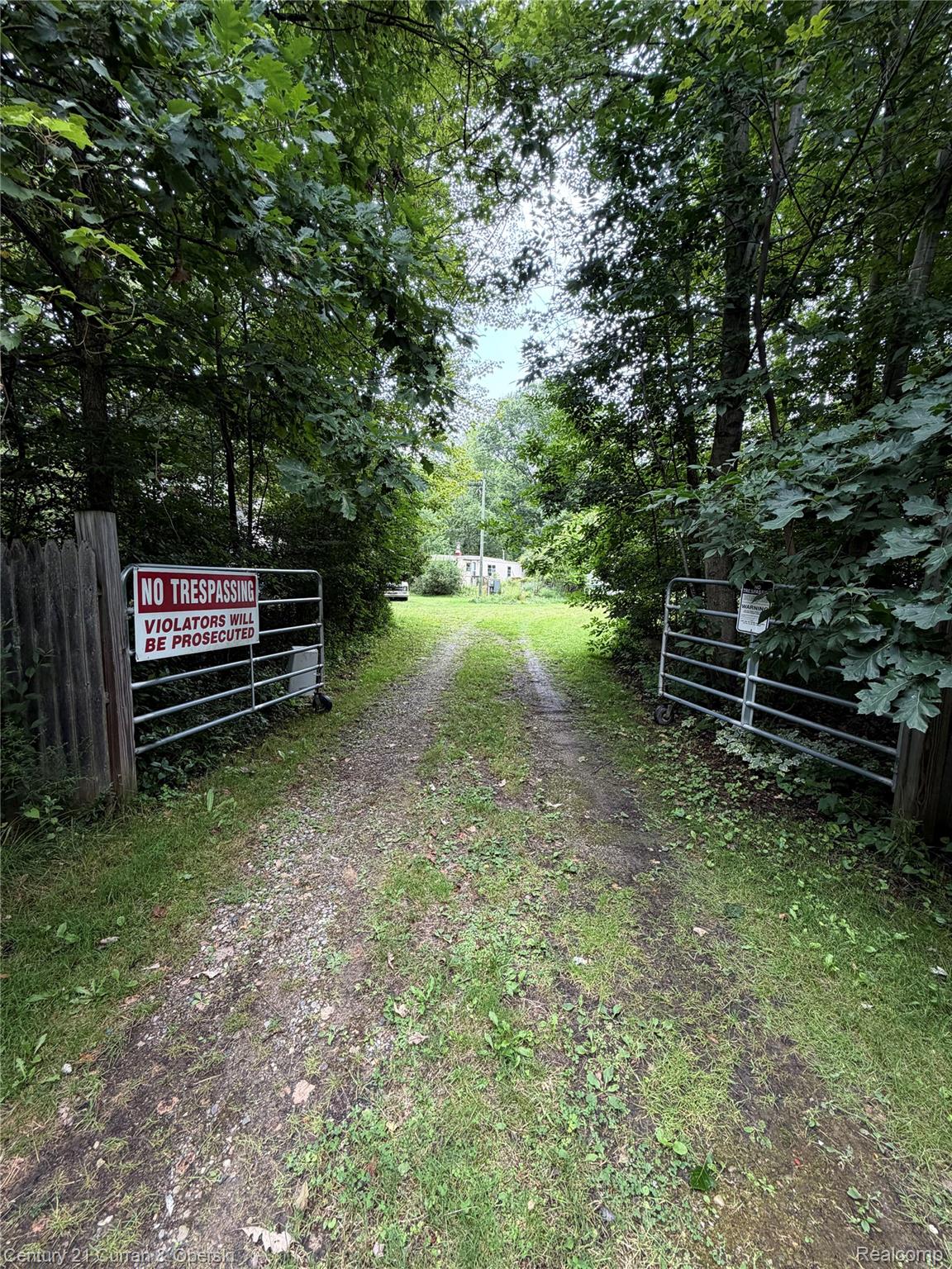 1873 Pierce Road Property Photo 3