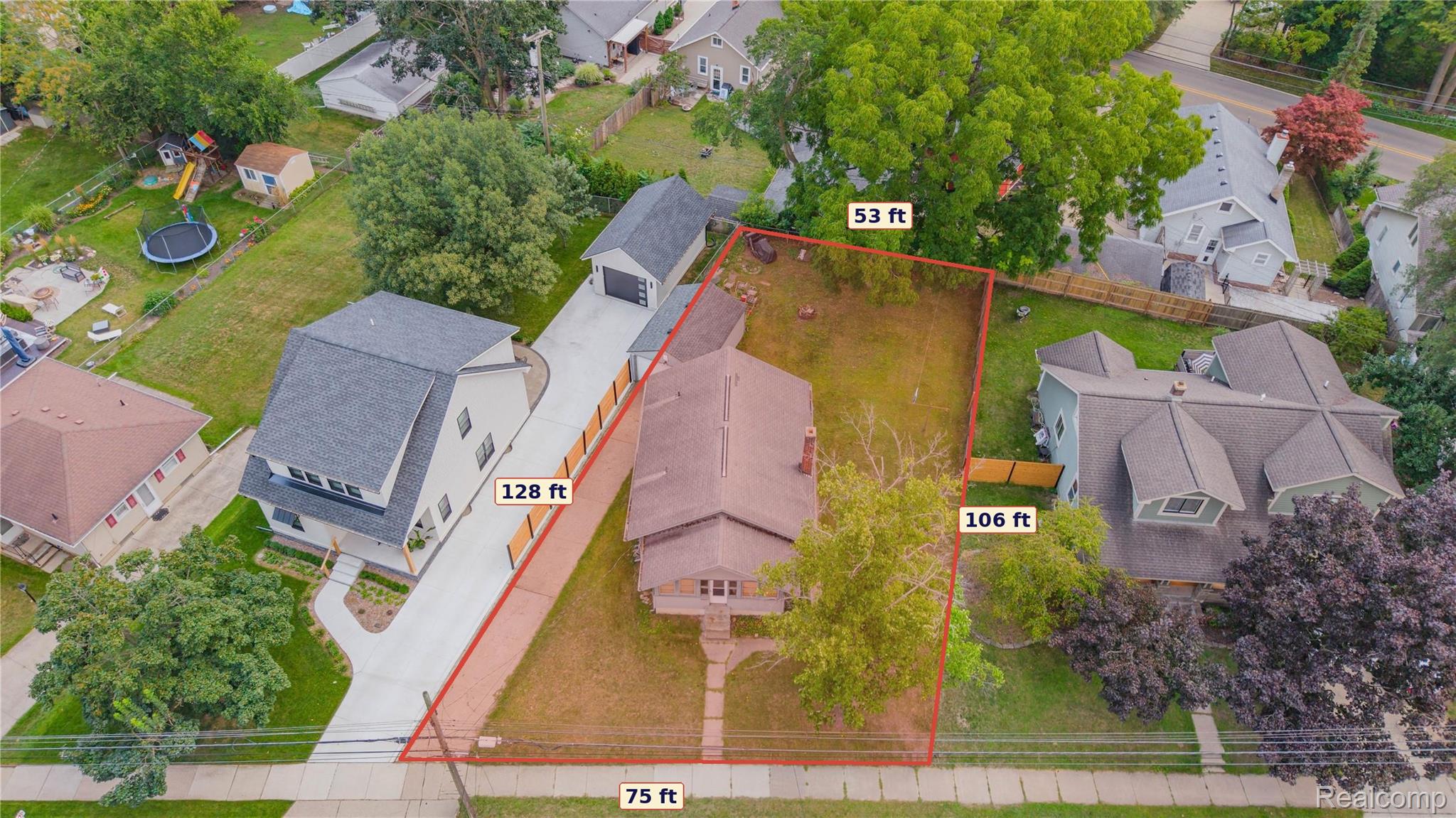 328 Romeo Road Property Photo 2