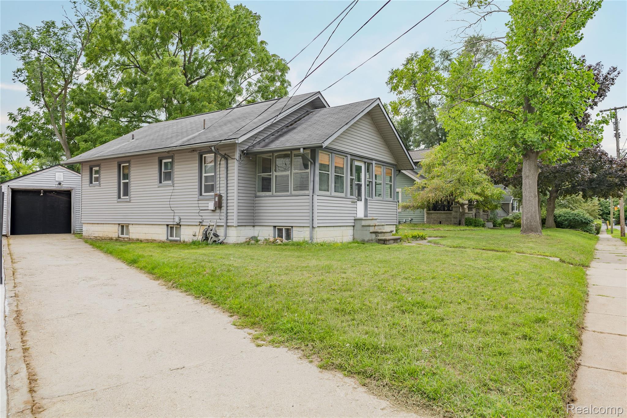 328 Romeo Road Property Photo 3