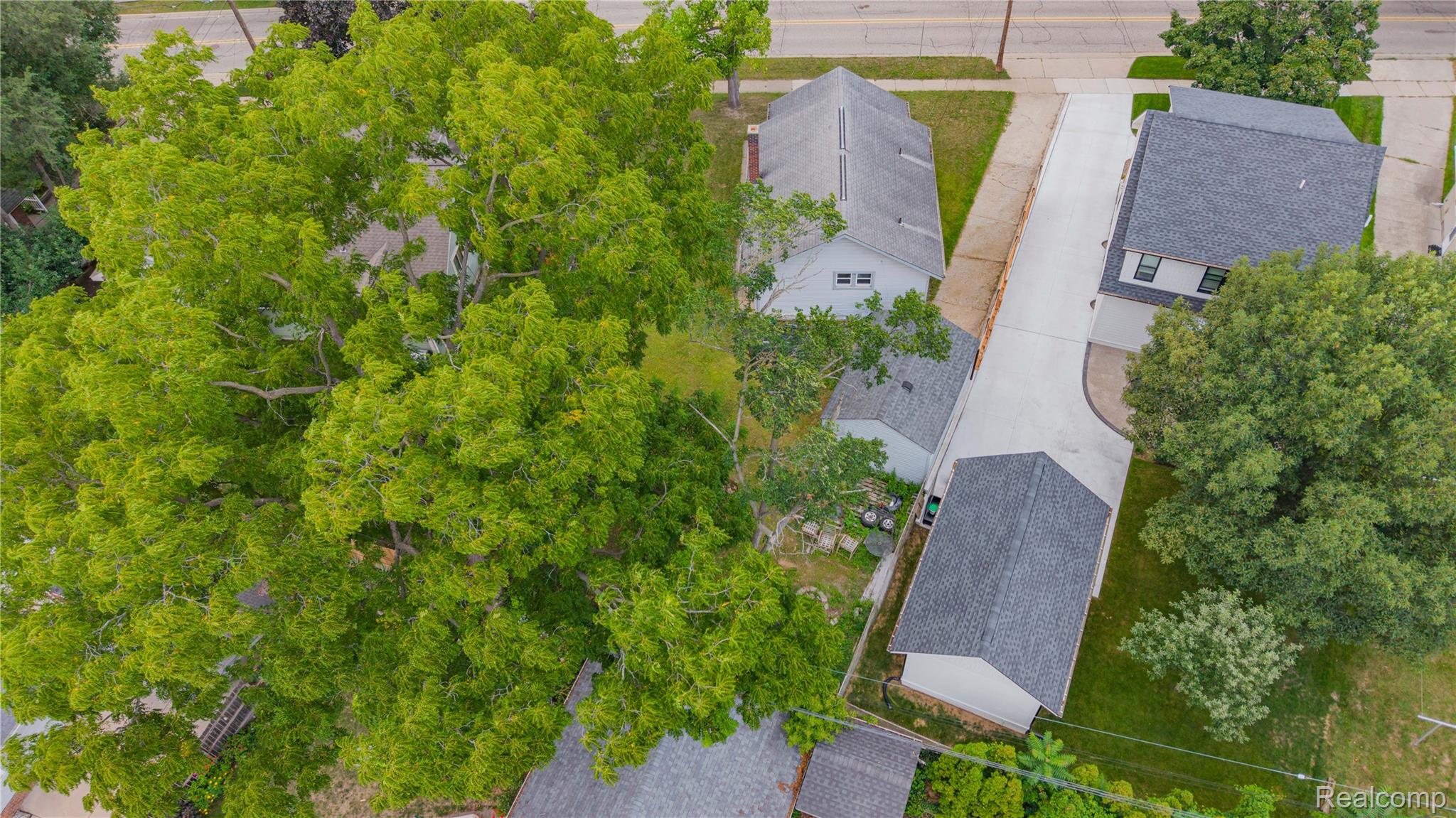 328 Romeo Road Property Photo 21