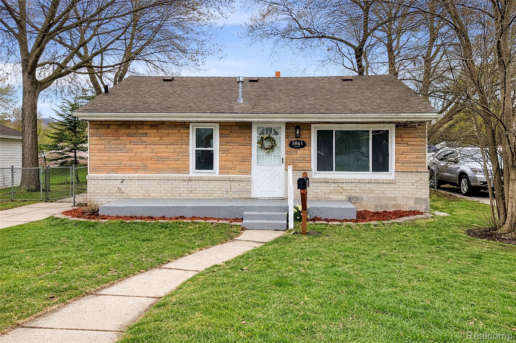 5961 Marvin Street Property Photo 1