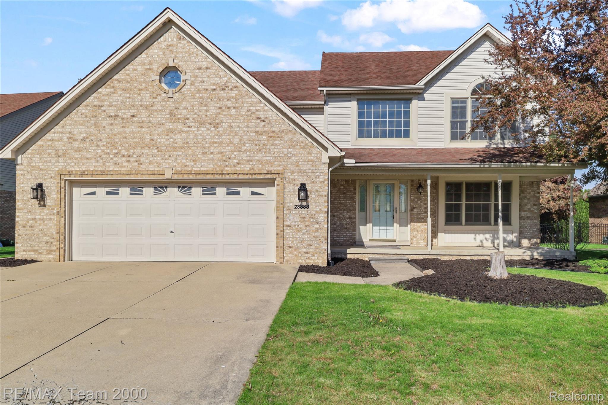 23888 Leighwood Drive Property Photo 1