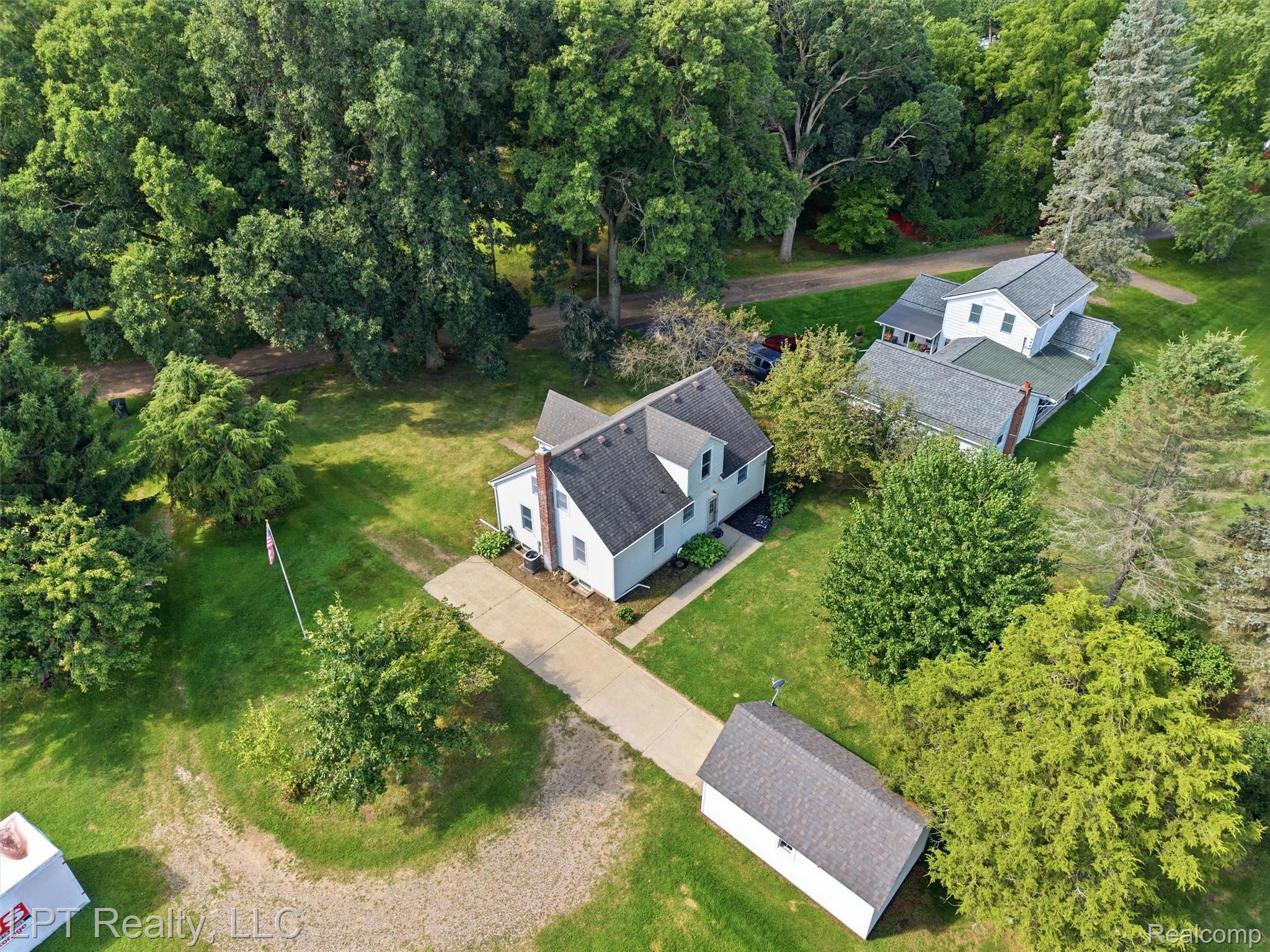 154 Bullis Road Property Photo 6
