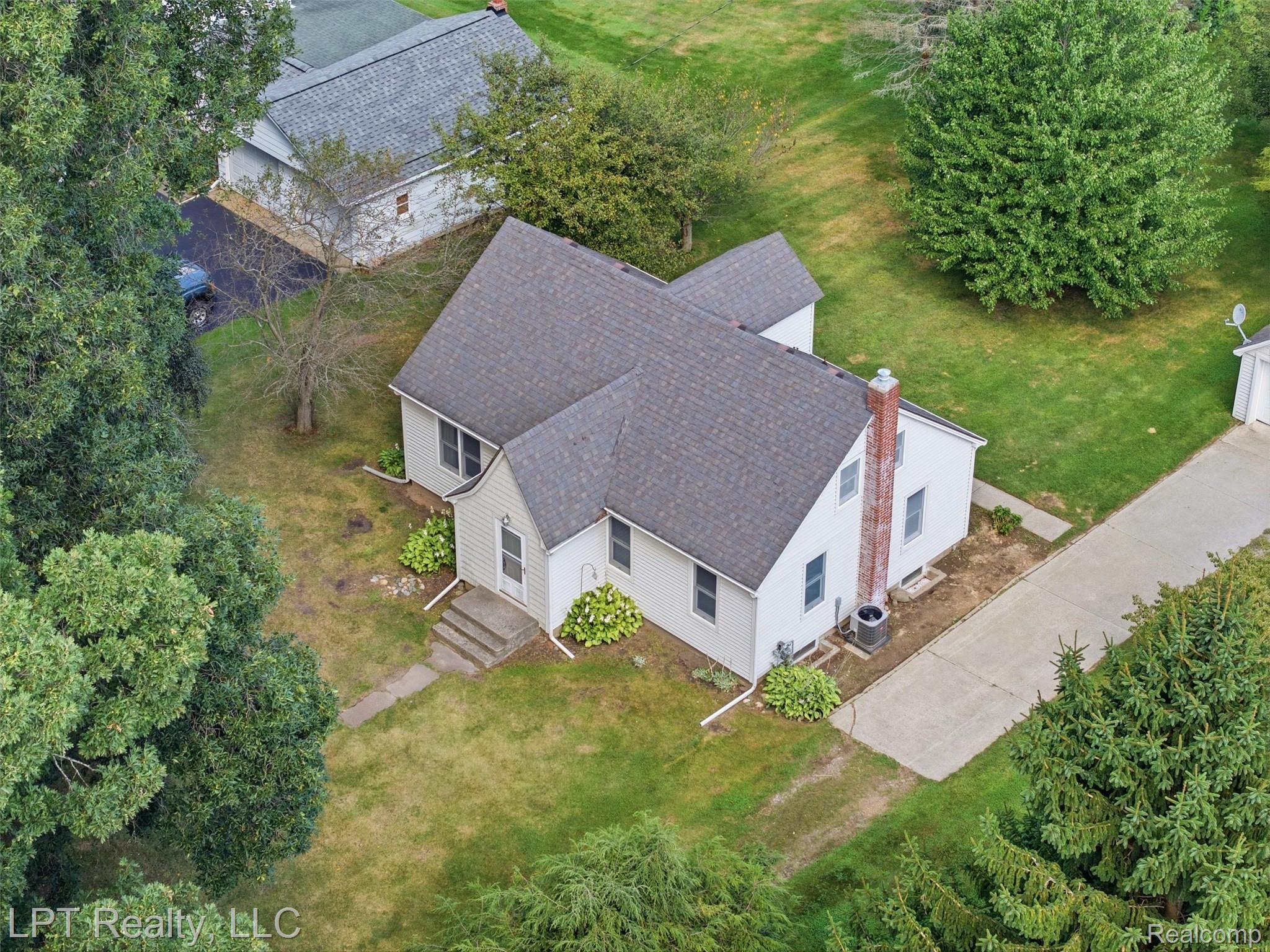 154 Bullis Road Property Photo 11