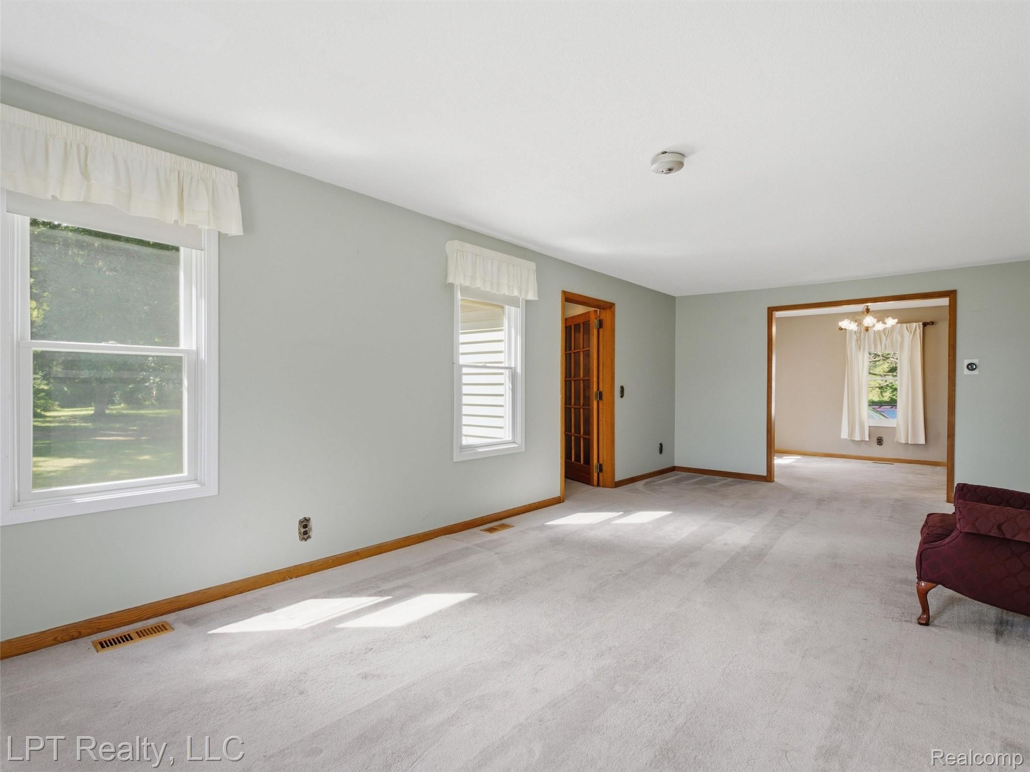 154 Bullis Road Property Photo 21