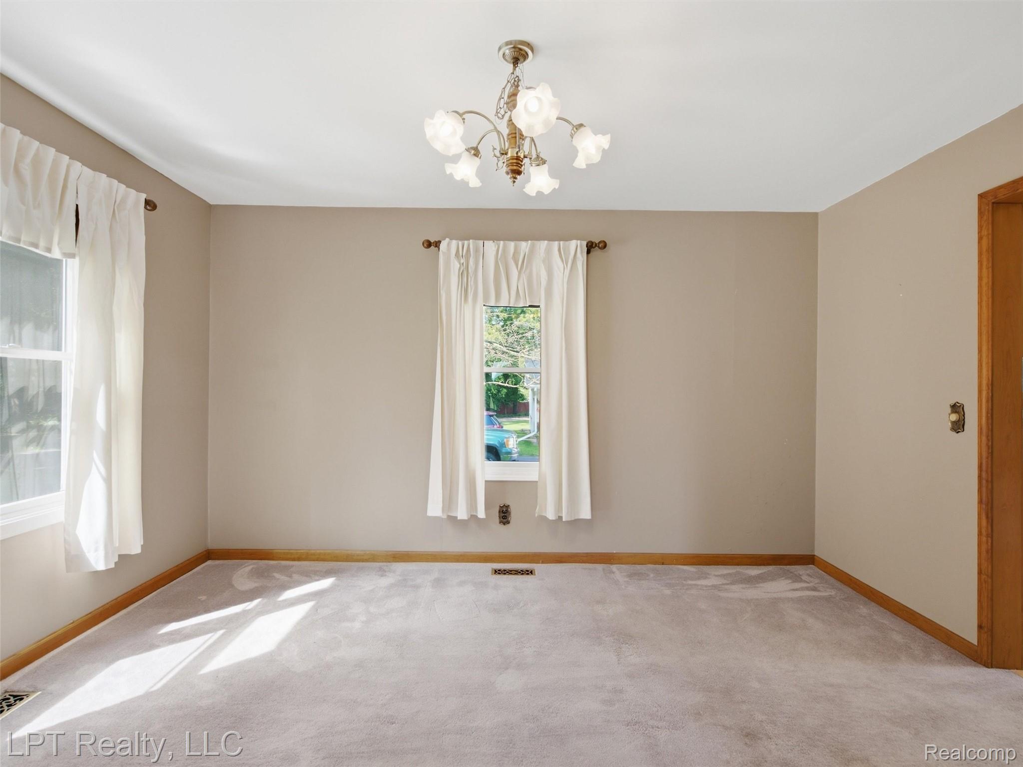 154 Bullis Road Property Photo 23