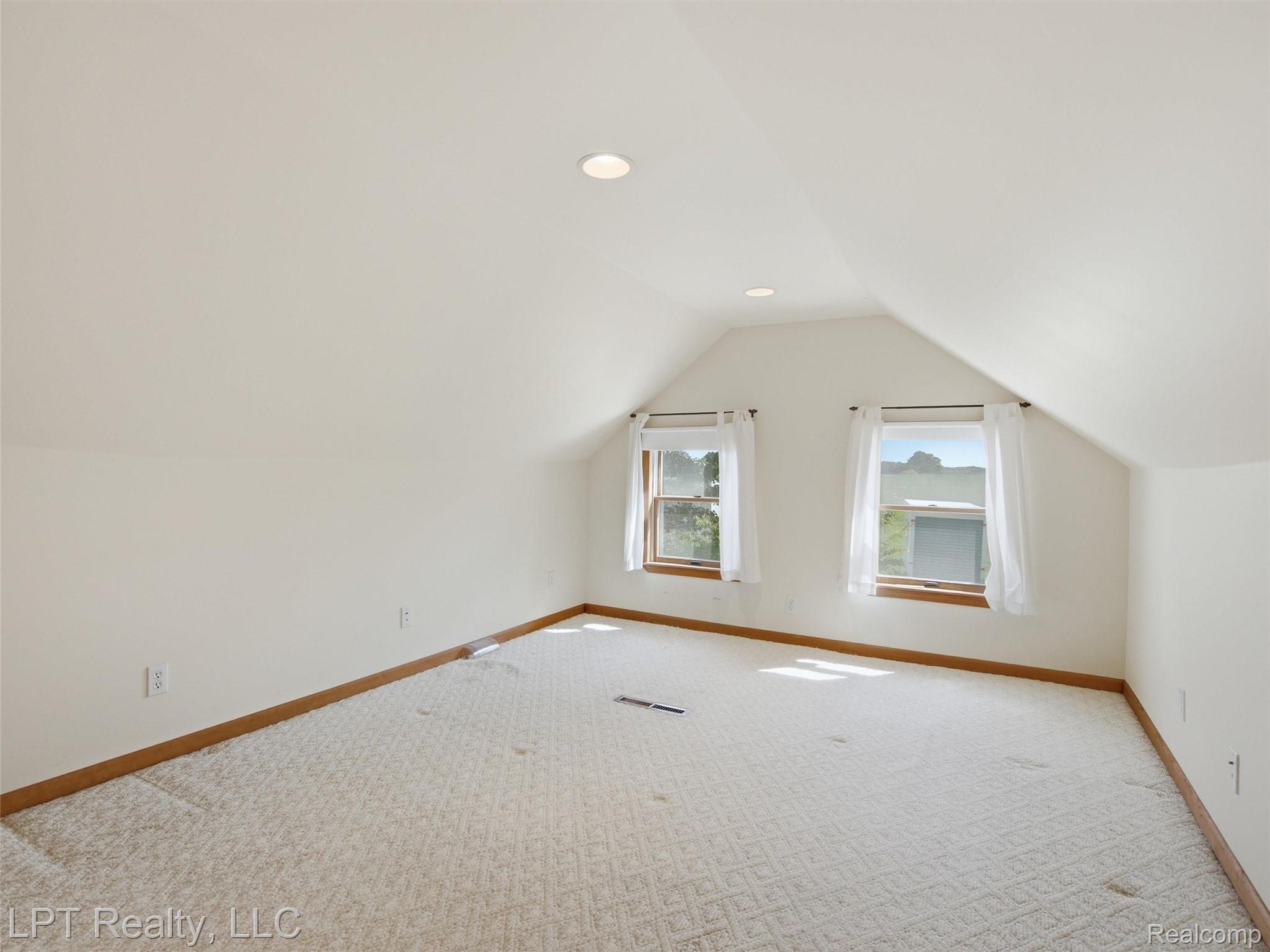 154 Bullis Road Property Photo 29