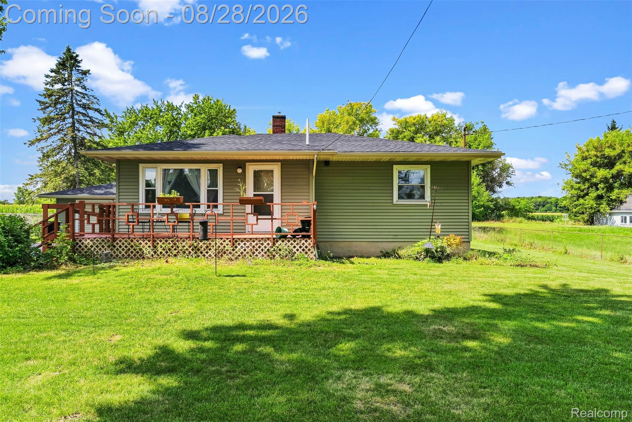 9093 N Genesee Road Property Photo 2