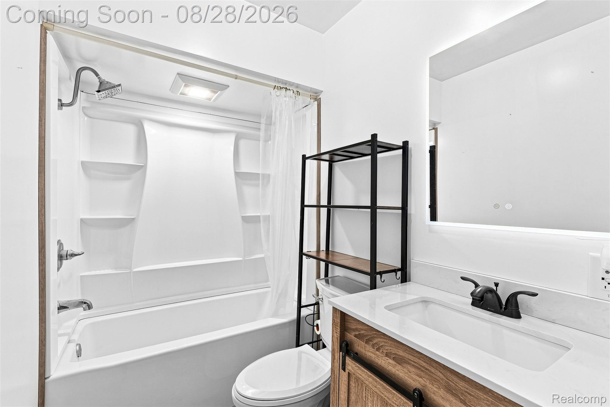9093 N Genesee Road Property Photo 10