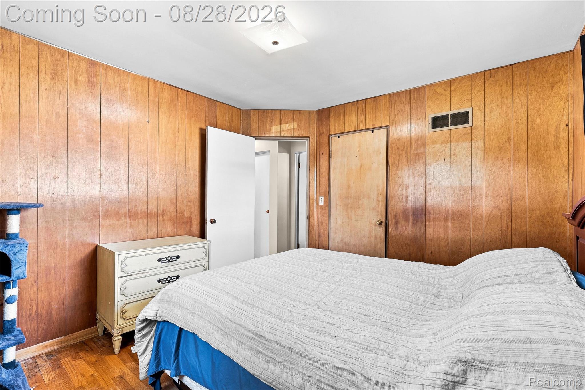 9093 N Genesee Road Property Photo 12