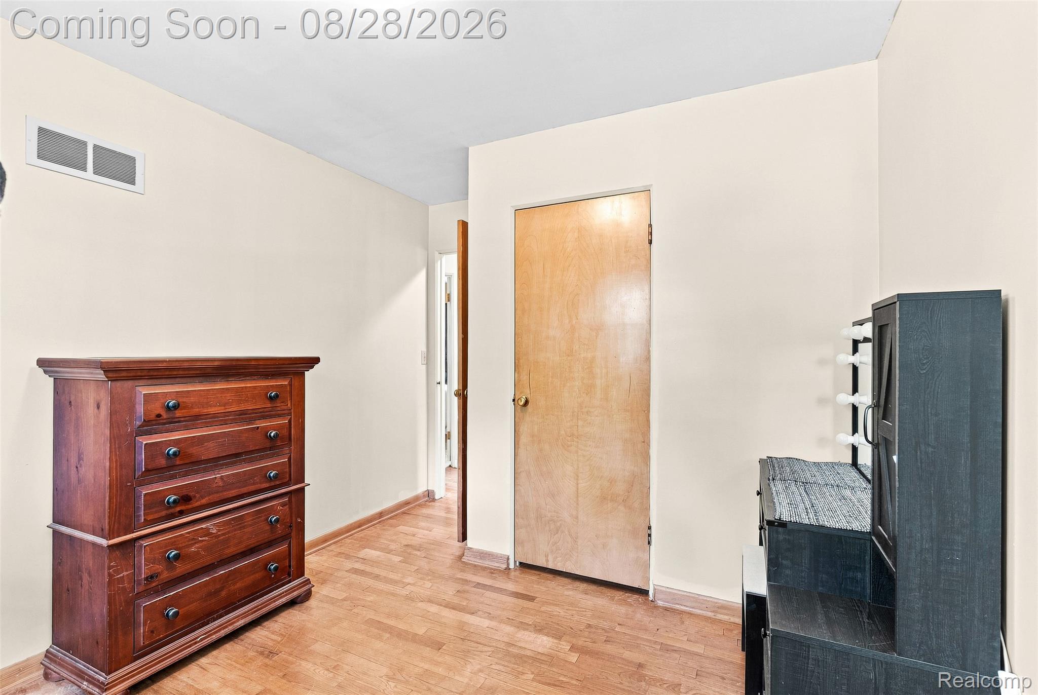 9093 N Genesee Road Property Photo 16