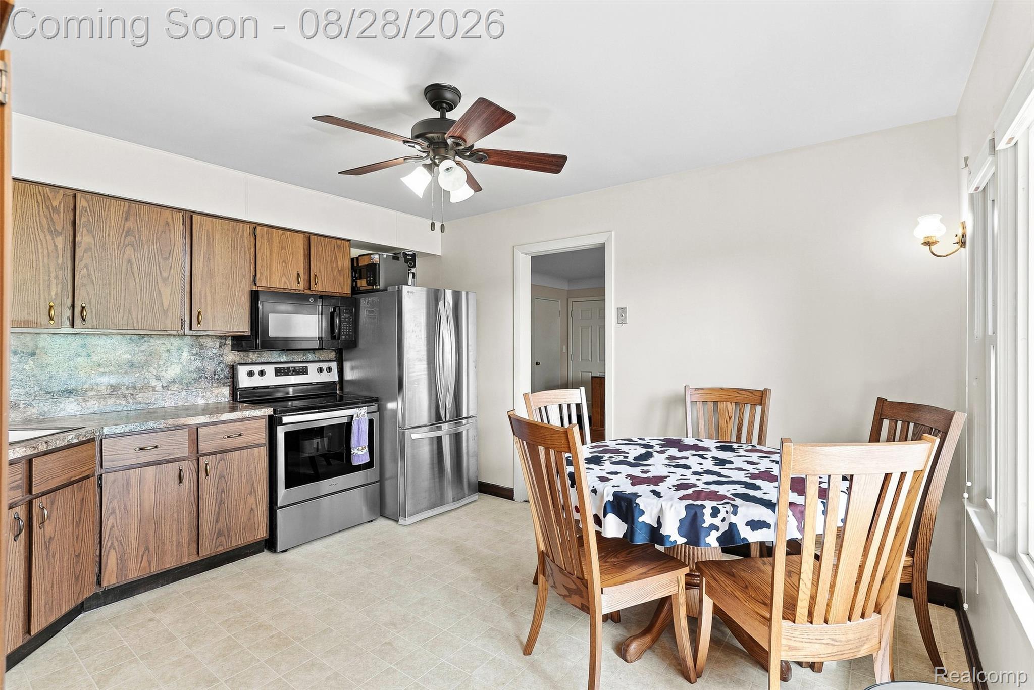 9093 N Genesee Road Property Photo 18