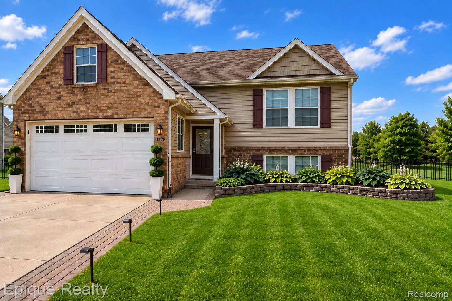 9128 Fawn Drive Property Photo 1