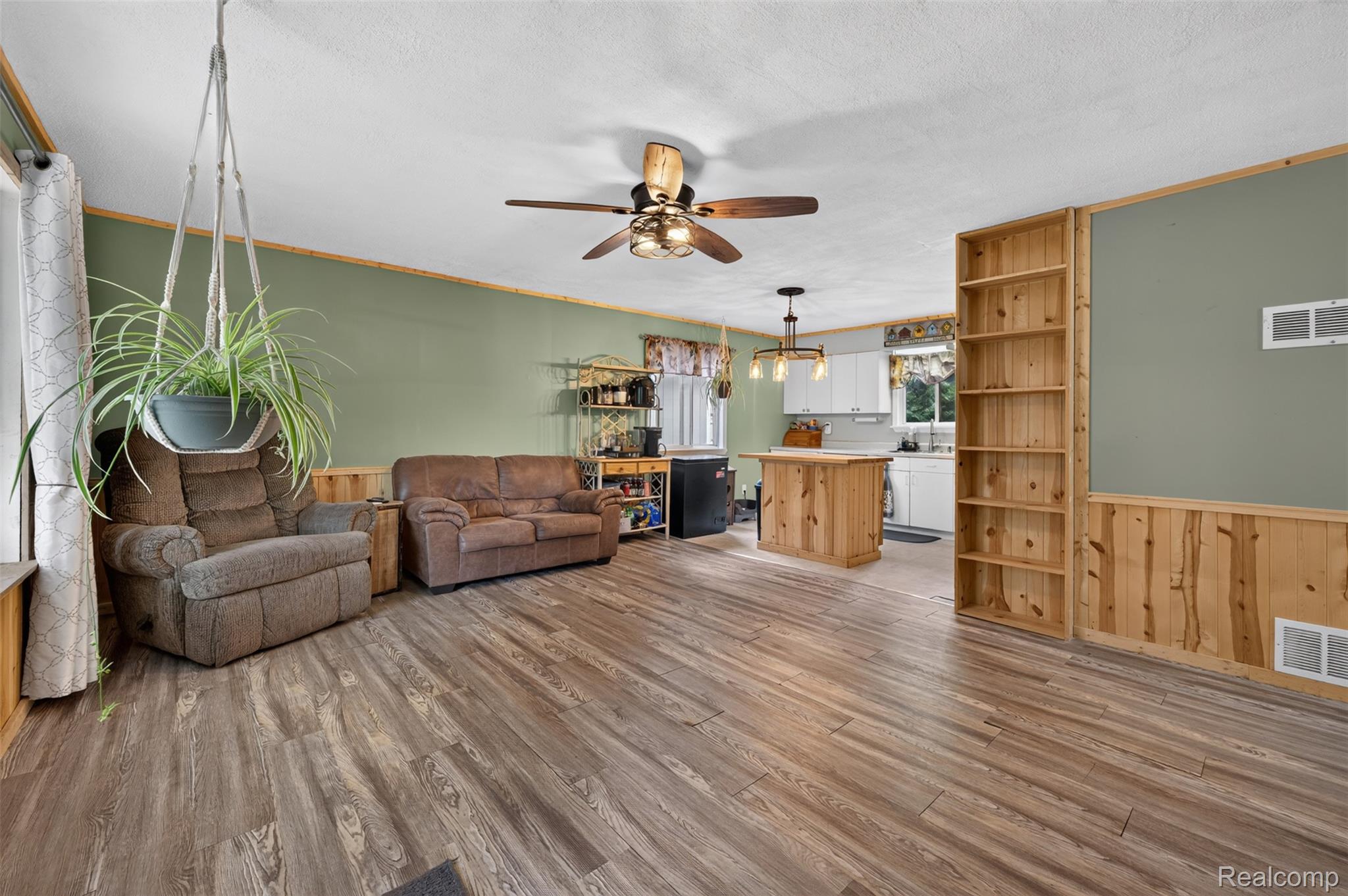 8135 E West Branch Road Property Photo 5