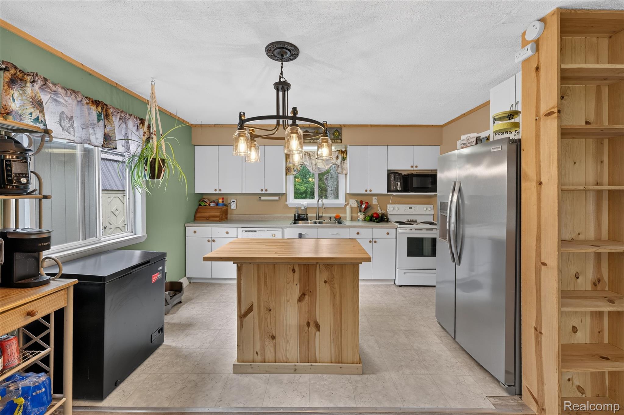 8135 E West Branch Road Property Photo 13