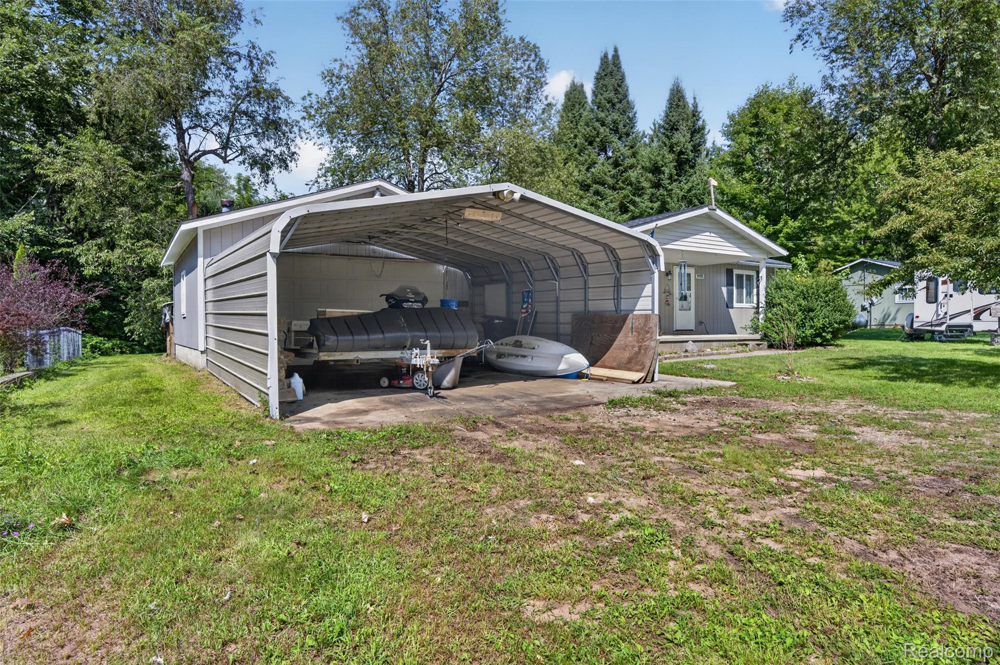 8135 E West Branch Road Property Photo 32