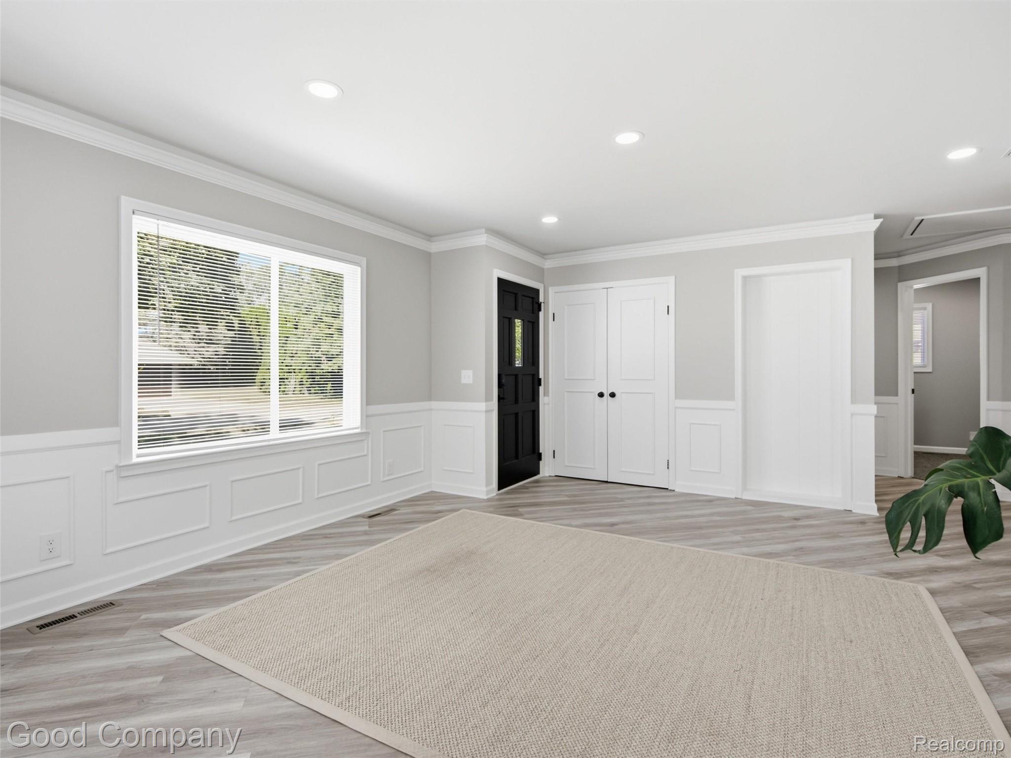 1112 Millard Avenue Property Photo 7