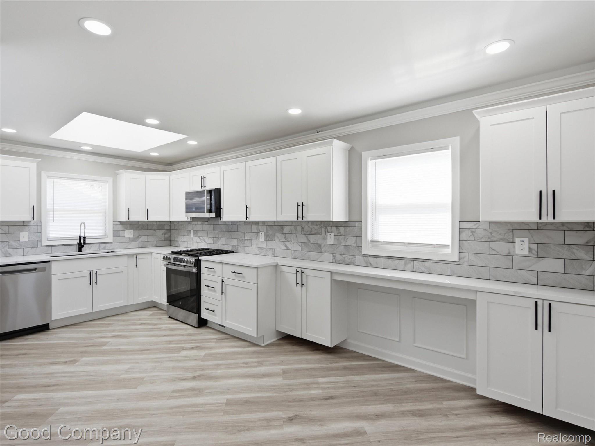 1112 Millard Avenue Property Photo 10