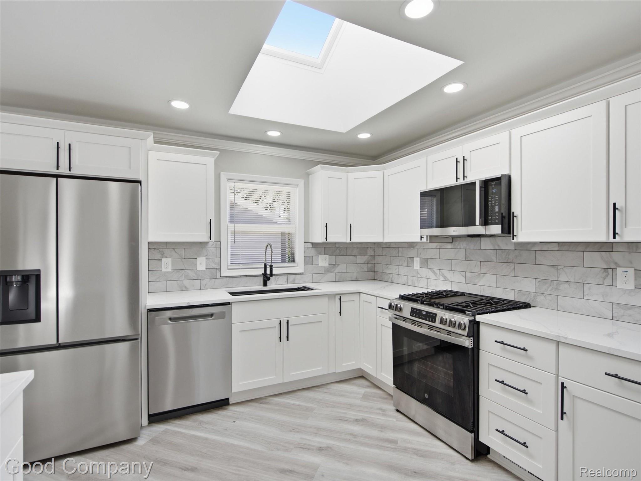 1112 Millard Avenue Property Photo 14
