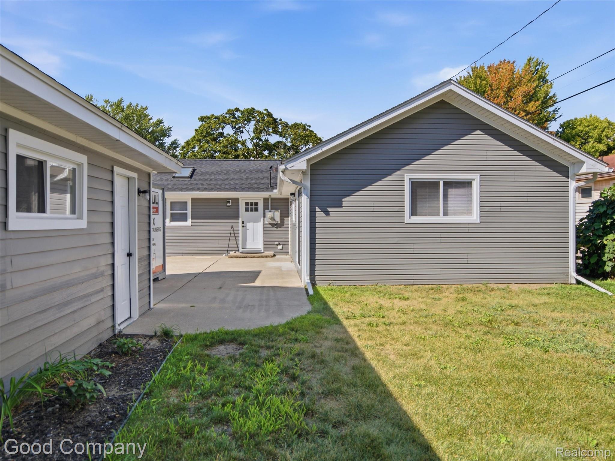 1112 Millard Avenue Property Photo 31