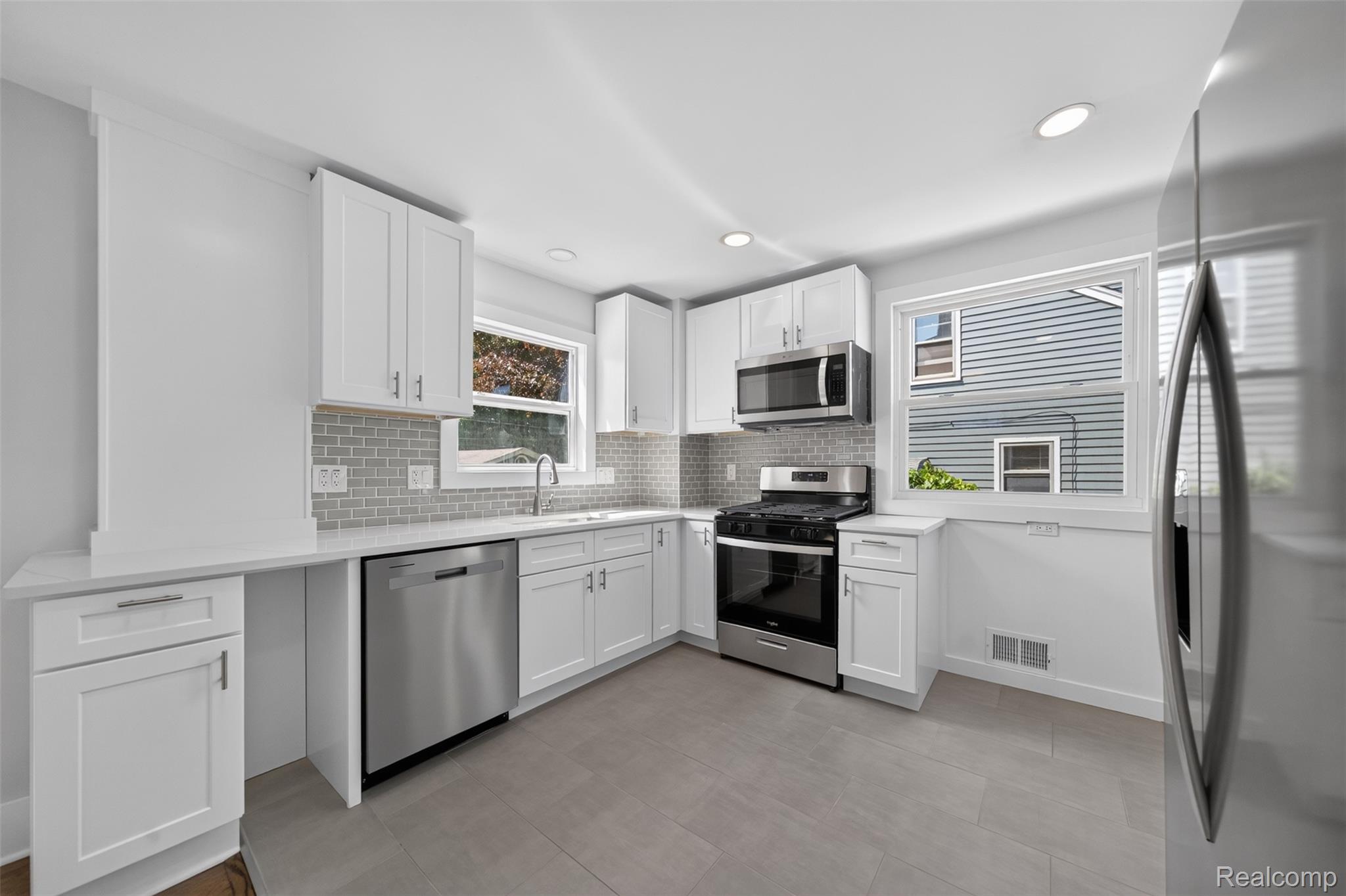 761 Columbia Road Property Photo 15