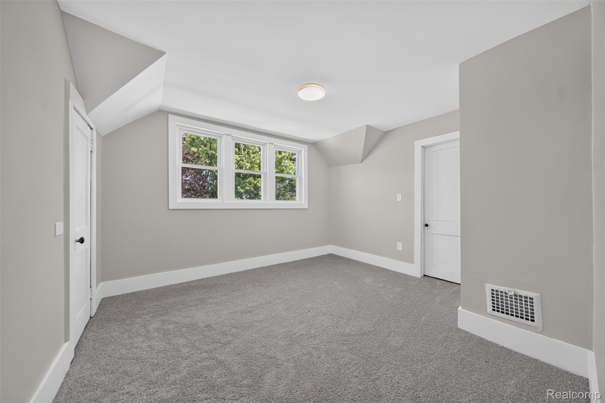761 Columbia Road Property Photo 19