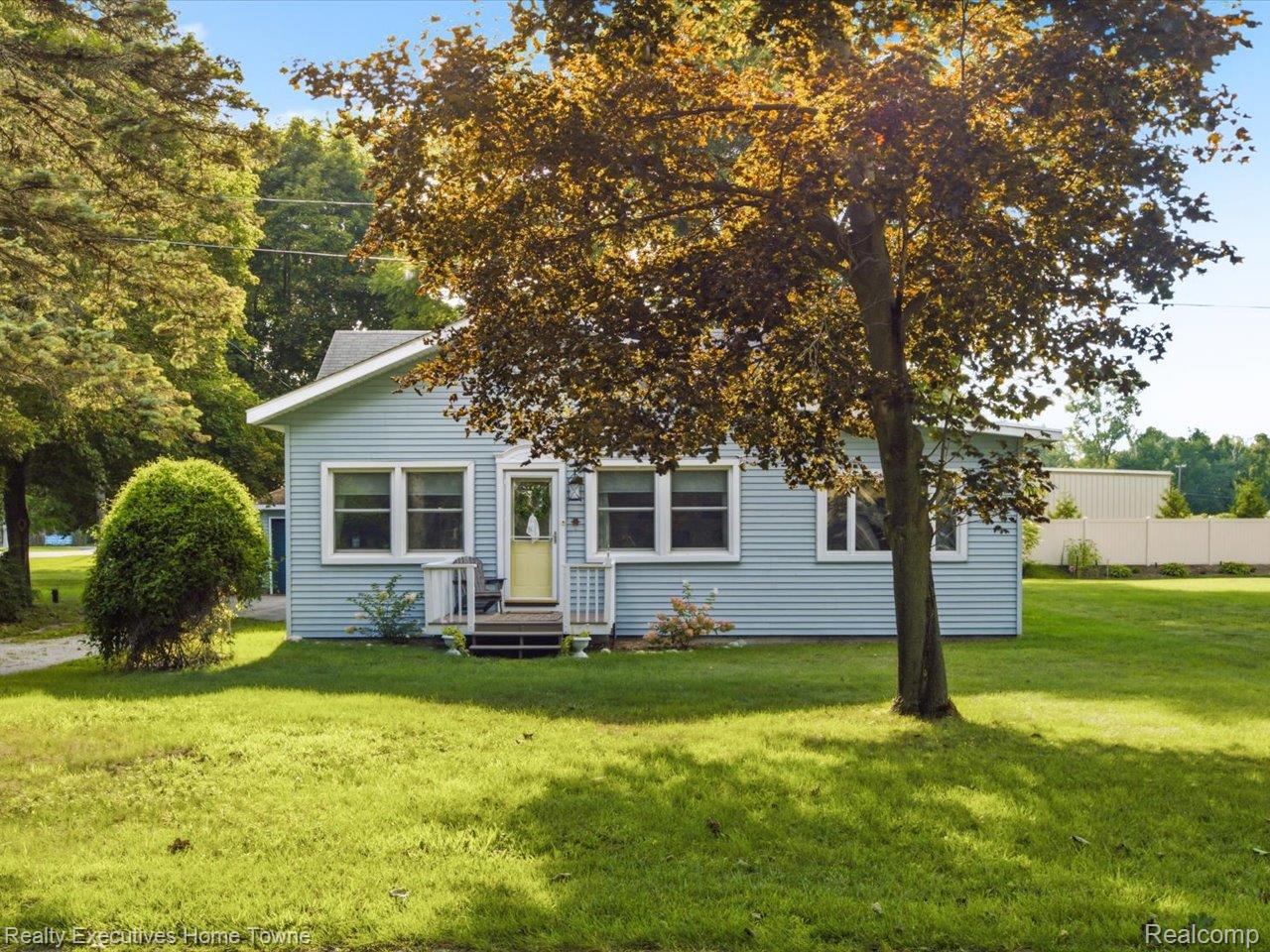 6965 Lakeport Drive Property Photo 1