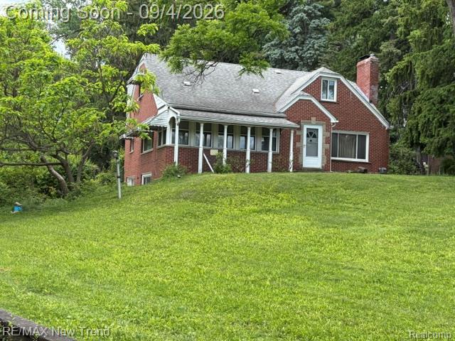 8715 N Wayne Road Property Photo 1