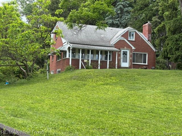 8715 N Wayne Road Property Photo 1